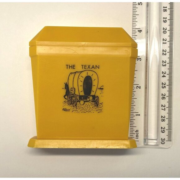 Vintage 60s Salt and Pepper Shaker Combo The Texan Covered Wagon Texas Old West - Picture 6 of 8